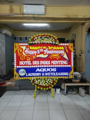 Papan Bunga di Padaan Pabelan